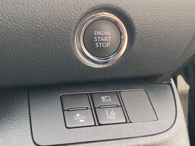 トヨタ シエンタ G クエロ 茨城県 2018(平30)年 2.7万km ブラックマイカ 純正7インチメモリナビ【NSZT-W66T】/(地デジTV・CD・DVD・BT・ラジオ再生)/両側パワースライドドア/プリクラッシュセーフティ/ハーフレザーシート/ドライブレコーダー/バックカメラ/ETC/オートライト/LEDヘッドライト/社外15inアルミホイール/純正フロアマット/スマートキー