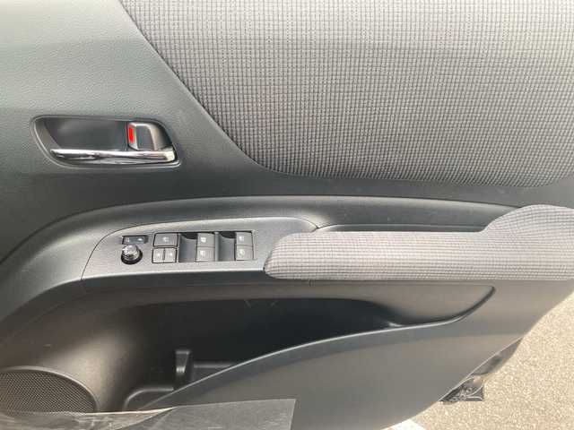 トヨタ シエンタ G クエロ 茨城県 2018(平30)年 2.7万km ブラックマイカ 純正7インチメモリナビ【NSZT-W66T】/(地デジTV・CD・DVD・BT・ラジオ再生)/両側パワースライドドア/プリクラッシュセーフティ/ハーフレザーシート/ドライブレコーダー/バックカメラ/ETC/オートライト/LEDヘッドライト/社外15inアルミホイール/純正フロアマット/スマートキー