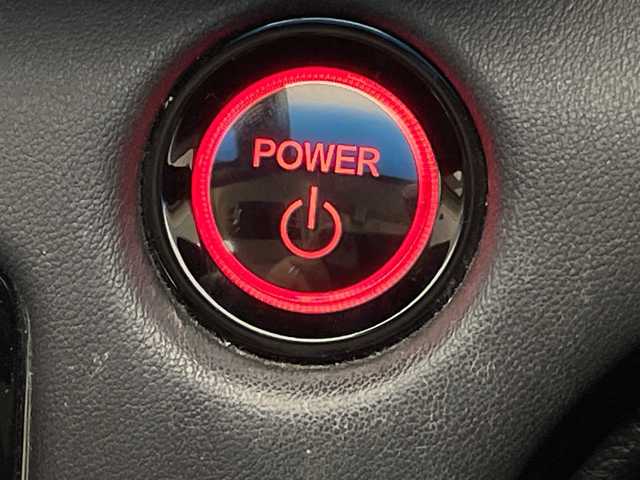 ホンダ オデッセイ ハイブリッド e:HEVアブソルート EX 宮崎県 2021(令3)年 4.4万km プレミアムスパークルブラックパール Honda SENSING/〇衝突軽減ブレーキ/〇誤発進抑制機能(前方・後方)/〇近距離衝突軽減ブレーキ/〇急アクセル抑制機能/〇路外逸脱抑制機能/〇歩行者事故低減ステアリング/〇車線維持支援システム/〇標識認識機能/〇先行車発進お知らせ機能/〇渋滞追従機能付きアダプティブクルーズコントロール/〇ブラインドスポットインフォメーション/〇コーナーセンサー/〇後退出庫サポート/純正10インチSDナビ/フルセグTV/CD/DVD/Bluetooth/マルチビューカメラシステム/純正11.6インチ後席フリップダウンモニター（VM-185EN）/両側パワースライドドア/ハーフレザーシート/パワーシート/シートヒーター/ハンズフリーアクセスパワーテールゲート/LEDヘッドライト/ビルトインETC2.0/純正18インチAW/スマートキー×2/保証書/取扱説明書