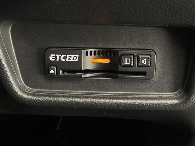 ホンダ オデッセイ ハイブリッド e:HEVアブソルート EX 宮崎県 2021(令3)年 4.4万km プレミアムスパークルブラックパール Honda SENSING/〇衝突軽減ブレーキ/〇誤発進抑制機能(前方・後方)/〇近距離衝突軽減ブレーキ/〇急アクセル抑制機能/〇路外逸脱抑制機能/〇歩行者事故低減ステアリング/〇車線維持支援システム/〇標識認識機能/〇先行車発進お知らせ機能/〇渋滞追従機能付きアダプティブクルーズコントロール/〇ブラインドスポットインフォメーション/〇コーナーセンサー/〇後退出庫サポート/純正10インチSDナビ/フルセグTV/CD/DVD/Bluetooth/マルチビューカメラシステム/純正11.6インチ後席フリップダウンモニター（VM-185EN）/両側パワースライドドア/ハーフレザーシート/パワーシート/シートヒーター/ハンズフリーアクセスパワーテールゲート/LEDヘッドライト/ビルトインETC2.0/純正18インチAW/スマートキー×2/保証書/取扱説明書