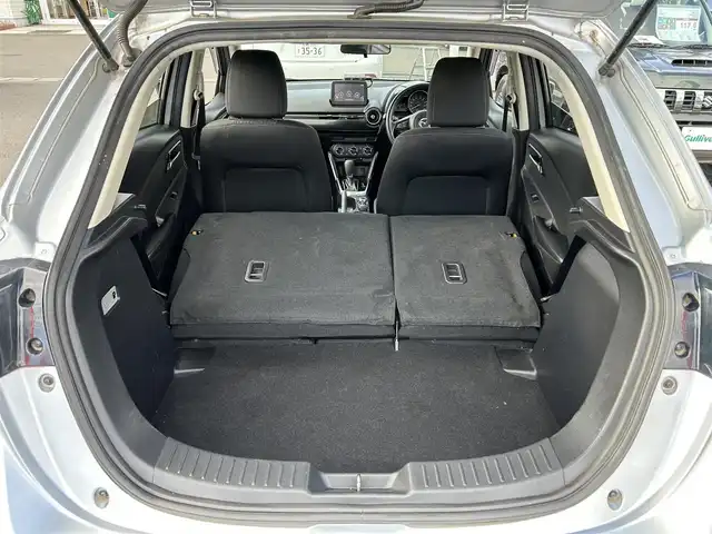 マツダ デミオ 15S 宮城県 2018(平30)年 5.4万km ソニックシルバーM 前進時スマートシティブレーキサポート/後退時スマートシティブレーキサポート/車線逸脱警報/AT誤発進抑制機能/ブラインドスポットモニタリング/リアクロストラフィックアラート/パーキングセンサー（リア）/マツダコネクトナビ/・Bluetooth/ETC/ドライブレコーダー/ステアリングスイッチ/オートライト/ハイビームコントロールシステム/スマートキー＆プッシュスタート/スペアキー1本/電動格納ミラー/フロアマット/ドアバイザー/W/サイド/カーテンエアバッグ