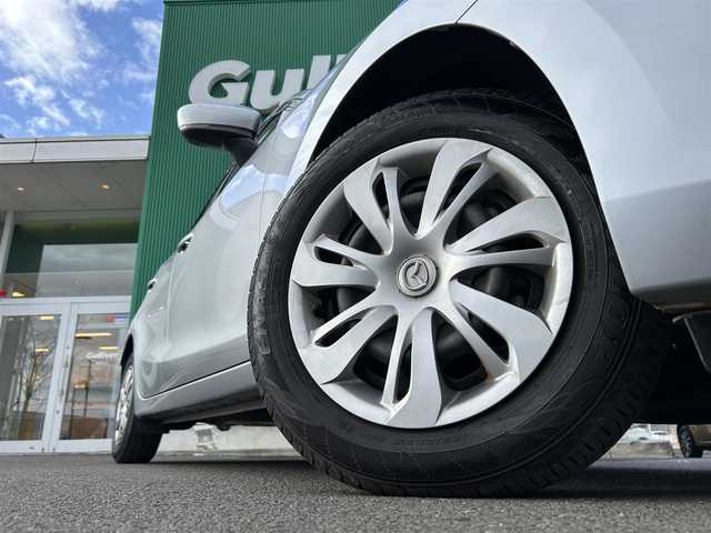 マツダ デミオ 15S 宮城県 2018(平30)年 5.4万km ソニックシルバーM 前進時スマートシティブレーキサポート/後退時スマートシティブレーキサポート/車線逸脱警報/AT誤発進抑制機能/ブラインドスポットモニタリング/リアクロストラフィックアラート/パーキングセンサー（リア）/マツダコネクトナビ/・Bluetooth/ETC/ドライブレコーダー/ステアリングスイッチ/オートライト/ハイビームコントロールシステム/スマートキー＆プッシュスタート/スペアキー1本/電動格納ミラー/フロアマット/ドアバイザー/W/サイド/カーテンエアバッグ