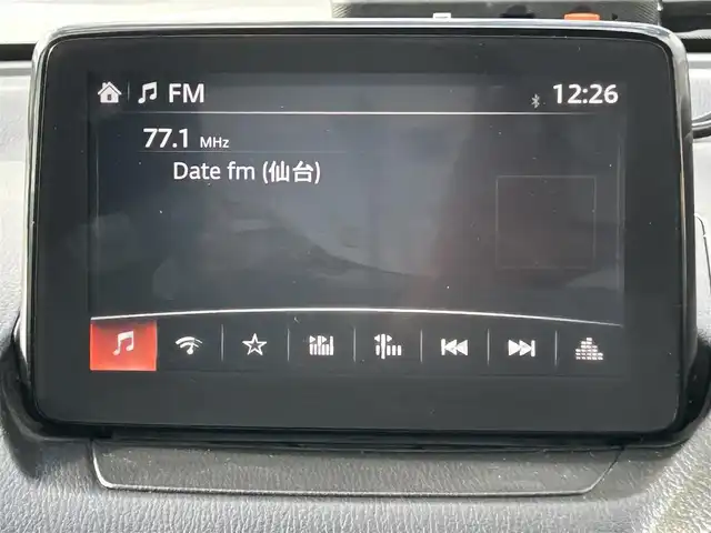 マツダ デミオ 15S 宮城県 2018(平30)年 5.4万km ソニックシルバーM 前進時スマートシティブレーキサポート/後退時スマートシティブレーキサポート/車線逸脱警報/AT誤発進抑制機能/ブラインドスポットモニタリング/リアクロストラフィックアラート/パーキングセンサー（リア）/マツダコネクトナビ/・Bluetooth/ETC/ドライブレコーダー/ステアリングスイッチ/オートライト/ハイビームコントロールシステム/スマートキー＆プッシュスタート/スペアキー1本/電動格納ミラー/フロアマット/ドアバイザー/W/サイド/カーテンエアバッグ