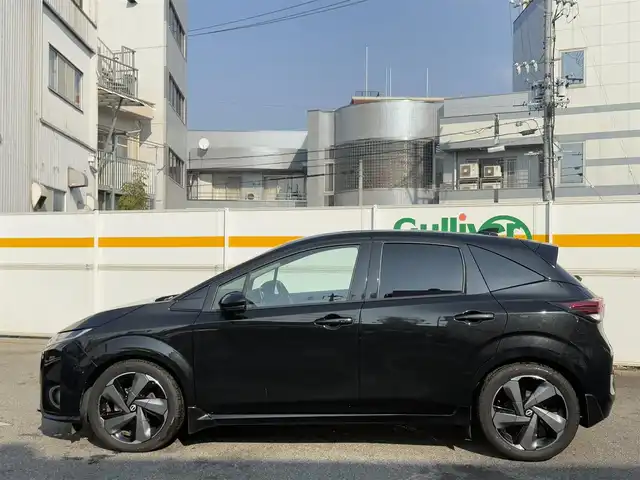 日産 オーラ