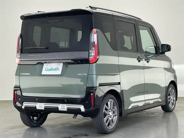 三菱 デリカミニ T プレミアム 愛知県 2025(令7)年 0.1万km未満 緑Ⅱ 届出済未使用車　純正９型ＤＡ　カープレイ　マイパイロット　全方位カメラ　デジタルインナーミラー　ツートン　ハンズフリ両側パワスラ　ハーフレザー　シートヒーター eーアシスト　衝突軽減　追従クルコン パドルシフト　ＬＥＤオートライト　フォグランプ　ルーフレール　禁煙車/T　PREMIUM　9型ディスプレイオーディオ/（121/330）/サイドデカール（33/440）