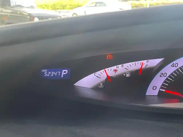 トヨタ エスティマ アエラス 広島県 2015(平27)年 5.3万km シルバーM /登録時走行距離/　　　　　　　52347キロ/ワンオーナー/社外ナビ/地デジ/両側パワースライドドア/オートライト/スペアキー×１/ビルトインETC/新車時整備手帳/　　【保証書】/取扱説明書/