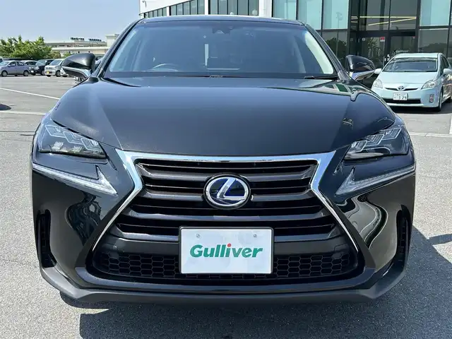 レクサス ＮＸ 300h Iパッケージ 奈良県 2014(平26)年 8万km スターライトブラックガラスフレーク 純正ナビ　/フルセグＴＶ　/BT/CD/DVD/SD/USB/AUX/バックカメラ　/前後ドライブレコーダー　/ビルトインＥＴＣ　/クルーズコントロール　/レザーシート　/パワーシート　/シートヒーター　/ステアリングヒーター　/ＨＵＤ　/電動リアゲート　/ＡＡＣ/スマートキー/衝突被害軽減システム