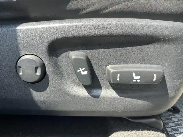 レクサス ＮＸ 300h Iパッケージ 奈良県 2014(平26)年 8万km スターライトブラックガラスフレーク 純正ナビ　/フルセグＴＶ　/BT/CD/DVD/SD/USB/AUX/バックカメラ　/前後ドライブレコーダー　/ビルトインＥＴＣ　/クルーズコントロール　/レザーシート　/パワーシート　/シートヒーター　/ステアリングヒーター　/ＨＵＤ　/電動リアゲート　/ＡＡＣ/スマートキー/衝突被害軽減システム