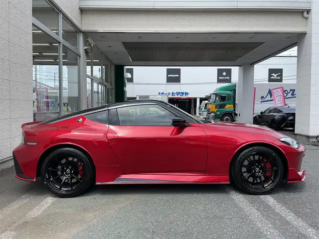 日産 フェアレディ Ｚ ニスモ 埼玉県 2024(令6)年 0.1万km 赤Ⅱ ワンオーナー/外部検査済み/登録時走行723km/V6ツインターボ/カラー/・カーマインレッド/ツートンルーフ/・カラーコード/XJT/純正ナビ/TV/BT/純正3連メーター/パドルシフト/専用エアロバンパー/専用RECAROハーフレザーシート/専用19インチアルミホイール/BOSEサウンドシステム/レーダークルーズコントロール/FRコーナーセンサー/ドレイブレコーダー/ETC/スマートキー/スペアキー/新車保証書/取扱説明書