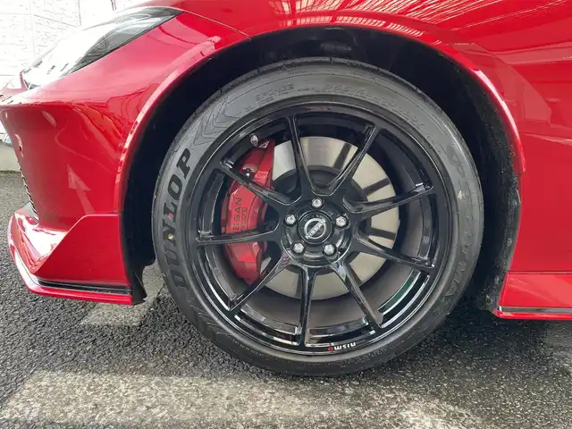 日産 フェアレディ Ｚ ニスモ 埼玉県 2024(令6)年 0.1万km 赤Ⅱ ワンオーナー/外部検査済み/登録時走行723km/V6ツインターボ/カラー/・カーマインレッド/ツートンルーフ/・カラーコード/XJT/純正ナビ/TV/BT/純正3連メーター/パドルシフト/専用エアロバンパー/専用RECAROハーフレザーシート/専用19インチアルミホイール/BOSEサウンドシステム/レーダークルーズコントロール/FRコーナーセンサー/ドレイブレコーダー/ETC/スマートキー/スペアキー/新車保証書/取扱説明書