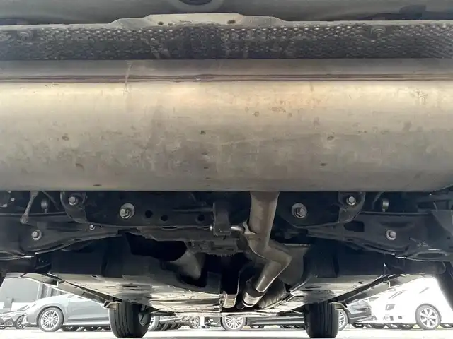 トヨタ ハリアー G レザーパッケージ 岩手県 2021(令3)年 4.5万km ホワイトパールクリスタルシャイン ワンオーナー/寒冷地仕様（OP）/モデリスタエアロ【フロント/サイド/リア】（OP）/モデリスタマフラーカッター（OP）/デジタルインナーミラー/トヨタセーフティセンス/プリクラッシュセーフティ/・レーンディパーチャーアラート/・アダプティブハイビームシステム/・レーダークルーズコントロール/・リヤクロストラフィックアラート/インテリジェントクリアランスソナー/純正ディスプレイオーディオ/バックカメラ/黒本革シート/メモリ機能付パワーシート/前席シートヒーター/シートクーラー/本革巻きステアリング/シフトノブ/ステアリングヒーター/電動パワーバックドア/純正18インチAW/純正フロアマット/純正ビルトインETC/純正ドライブレコーダー