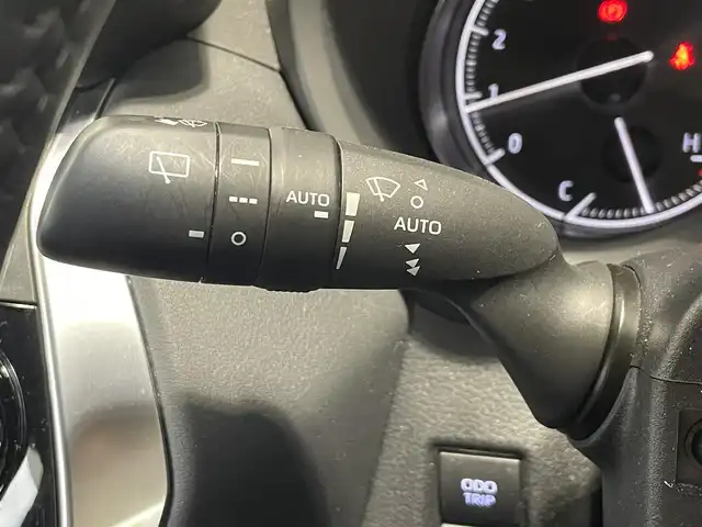 トヨタ ハリアー G レザーパッケージ 岩手県 2021(令3)年 4.5万km ホワイトパールクリスタルシャイン ワンオーナー/寒冷地仕様（OP）/モデリスタエアロ【フロント/サイド/リア】（OP）/モデリスタマフラーカッター（OP）/デジタルインナーミラー/トヨタセーフティセンス/プリクラッシュセーフティ/・レーンディパーチャーアラート/・アダプティブハイビームシステム/・レーダークルーズコントロール/・リヤクロストラフィックアラート/インテリジェントクリアランスソナー/純正ディスプレイオーディオ/バックカメラ/黒本革シート/メモリ機能付パワーシート/前席シートヒーター/シートクーラー/本革巻きステアリング/シフトノブ/ステアリングヒーター/電動パワーバックドア/純正18インチAW/純正フロアマット/純正ビルトインETC/純正ドライブレコーダー
