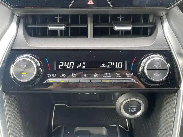 トヨタ ハリアー G レザーパッケージ 岩手県 2021(令3)年 4.5万km ホワイトパールクリスタルシャイン ワンオーナー/寒冷地仕様（OP）/モデリスタエアロ【フロント/サイド/リア】（OP）/モデリスタマフラーカッター（OP）/デジタルインナーミラー/トヨタセーフティセンス/プリクラッシュセーフティ/・レーンディパーチャーアラート/・アダプティブハイビームシステム/・レーダークルーズコントロール/・リヤクロストラフィックアラート/インテリジェントクリアランスソナー/純正ディスプレイオーディオ/バックカメラ/黒本革シート/メモリ機能付パワーシート/前席シートヒーター/シートクーラー/本革巻きステアリング/シフトノブ/ステアリングヒーター/電動パワーバックドア/純正18インチAW/純正フロアマット/純正ビルトインETC/純正ドライブレコーダー