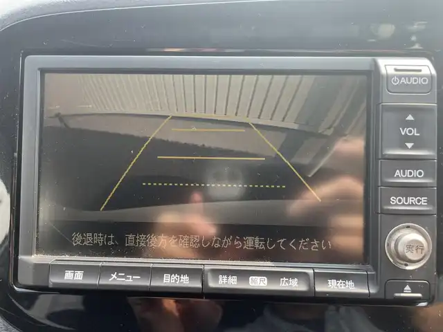 ホンダ インサイト L 熊本県 2009(平21)年 11.9万km スペクトラムホワイトパール 純正ナビ/・AM/FM/DVD/HDD/・ワンセグTV/バックカメラ/革巻きステアリング/・ステアリングリモコン/オートライト/・フォグランプ/電動格納ミラー/・ウィンカーミラー/インテリジェントルームミラー/ビルトインETC/純正フロアマット/純正アルミホイール/スマートキー
