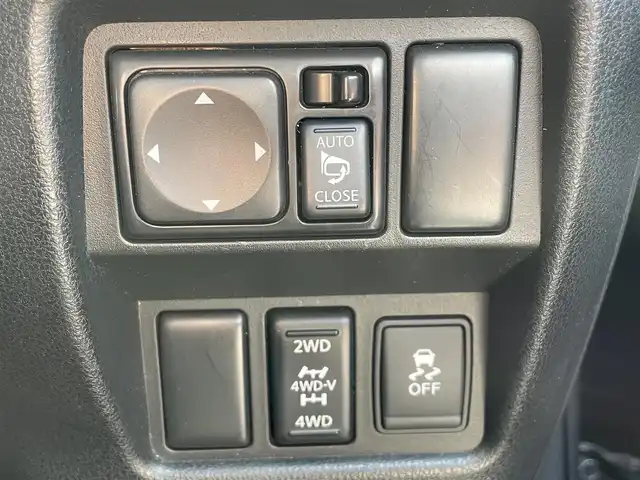 日産 ジューク ニスモ RS 宮崎県 2014(平26)年 9.2万km スーパーブラック 純正ナビ「MC314D-W」/(AM.FM.Bluetooth.DVD.CD.USB.AUX)/フルセグTV/アラウンドビューカメラ/ETC/4WD/センサーデフロック/横滑り防止機能/パドルシフト/オートエアコン/オートライト/電格ミラー/パワーウィンドウ/パワーステアリング/スマートキー