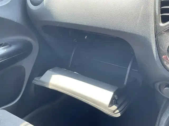 日産 ジューク ニスモ RS 宮崎県 2014(平26)年 9.2万km スーパーブラック 純正ナビ「MC314D-W」/(AM.FM.Bluetooth.DVD.CD.USB.AUX)/フルセグTV/アラウンドビューカメラ/ETC/4WD/センサーデフロック/横滑り防止機能/パドルシフト/オートエアコン/オートライト/電格ミラー/パワーウィンドウ/パワーステアリング/スマートキー