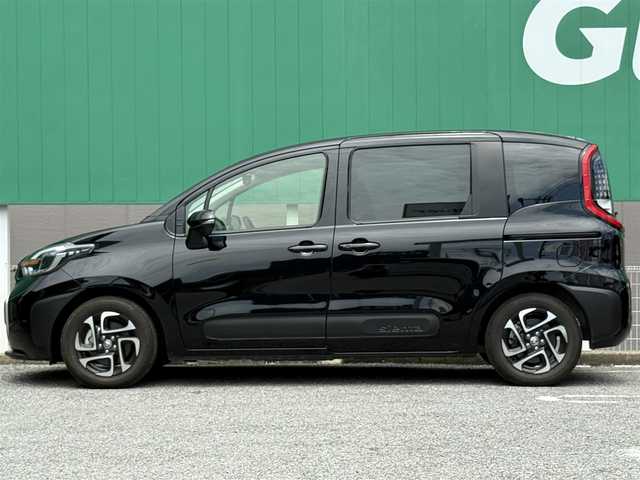 トヨタ シエンタ Z 千葉県 2022(令4)年 2.2万km ブラック 純正8インチディスプレイオーディオ/　（BT/AM/FM）/フルセグ/セーフティセンス/プリクラッシュセーフティ/レーダークルーズコントロール/ブラインドスポットモニター/レーンディパーチャーアラート/前後クリアランスソナー/バックカメラ/LEDヘッドライト/ETC