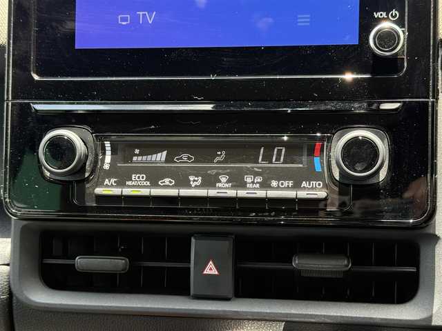 トヨタ シエンタ Z 千葉県 2022(令4)年 2.2万km ブラック 純正8インチディスプレイオーディオ/　（BT/AM/FM）/フルセグ/セーフティセンス/プリクラッシュセーフティ/レーダークルーズコントロール/ブラインドスポットモニター/レーンディパーチャーアラート/前後クリアランスソナー/バックカメラ/LEDヘッドライト/ETC