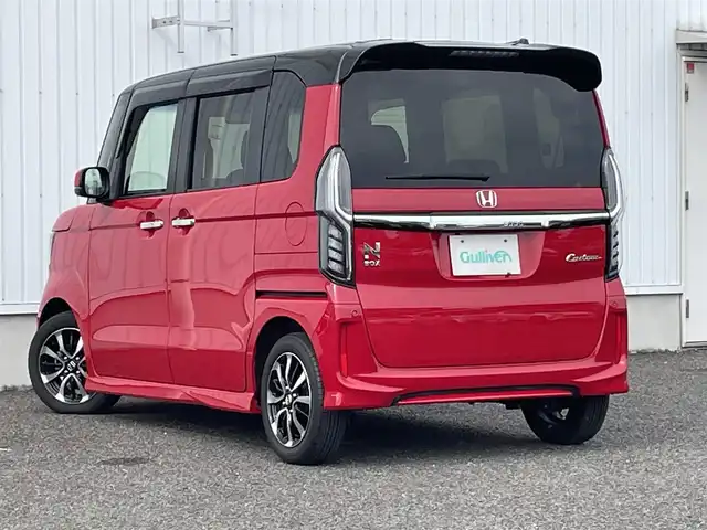 ホンダ Ｎ ＢＯＸ カスタム G L ホンダセンシング 熊本県 2019(令1)年 1.9万km ミラノレッド 純正SDナビ/・AM/FM/CD/SD/USB/BT/・バックカメラ/ホンダセンシング/・衝突被害軽減ブレーキ/・車線逸脱警報/・先行車発進お知らせ/・標識認識機能/アダプティブクルーズコントロール/ステアリングリモコン/両側電動ドア/ビルトインＥＴＣ/D/Nシートヒーター/ＬＥＤヘッドライト/オートライト/フォグランプ/スマートキー/プッシュスタート/純正フロアマット/純正ドアバイザー/純正アルミホイール