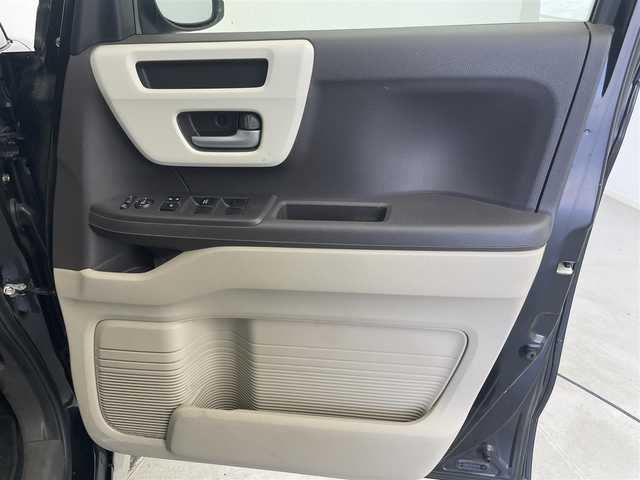 ホンダ Ｎ ＢＯＸ G L 富山県 2018(平30)年 8.5万km クリスタルブラックパール 社外ナビ（AM/FM/CD/DVD/SD/USB/BT）/フルセグTV/バックカメラ/片側パワースライドドア/LEDヘッドライト/ビルトインETC/スマートキー×２/プッシュスタート/社外フロアマット/アイドリングストップ/ABS/横滑り防止装置