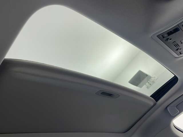 レクサス ＧＳ 450h バージョンL 栃木県 2012(平24)年 3万km ブラックオパールマイカ 純正HDDナビ/(BT/AM/FM/CD/DVD/ワンセグ）/ビルトインETC/サンルーフ/クルーズコントロール/横滑り防止/クリアランナソー/MTモード付AT/前席パワーシート/前席シートヒーター/エアシート/後席リアガラスサンシェード/電動格納ミラー/ステアリングスイッチ/純正アルミホイール/純正フロアマット/プッシュスタート/スマートキー
