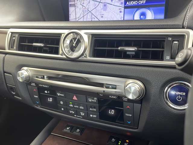 レクサス ＧＳ 450h バージョンL 栃木県 2012(平24)年 3万km ブラックオパールマイカ 純正HDDナビ/(BT/AM/FM/CD/DVD/ワンセグ）/ビルトインETC/サンルーフ/クルーズコントロール/横滑り防止/クリアランナソー/MTモード付AT/前席パワーシート/前席シートヒーター/エアシート/後席リアガラスサンシェード/電動格納ミラー/ステアリングスイッチ/純正アルミホイール/純正フロアマット/プッシュスタート/スマートキー
