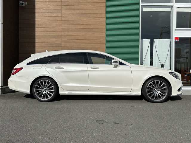メルセデス・ベンツ ＣＬＳ２２０ｄ SブレイクAMGライン　 静岡県 2017(平29)年 3.7万km ダイヤモンドホワイト 純正ナビ（ワンセグTV/BT/CD）/サンルーフ/黒革レザーシート/パワーバックドア/アダプティブクルーズコントロール/ビルトインＥＴＣ/パドルシフト/Ｄ＋Ｎ席シートヒーター/Ｄ＋Ｎ席パワーシート/D＋N席メモリーシート/アクティブエマージェンシーストップアシスト/アクティブレーンチェンジアシスト/純正アルミホイール(19インチ)/保障証/取扱説明書