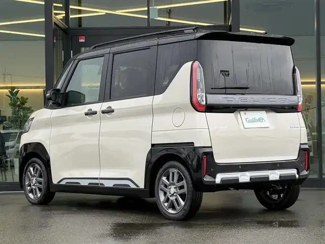 三菱 デリカミニ T プレミアム 東京都 2025(令7)年 0.1千km ベージュⅡ 登録済未使用車/純正ディスプレイオーディオ/デジタルインナーミラー/フロントフォグランプ/シートヒーター/ステアリングヒーター/プッシュスタート/キーレスエントリー/純正アルミホイール/両側パワースライドドア/パドルシフト/Bluetooth/アラウンドビューモニター/LEDヘッドライト/取扱説明書/新車保証書