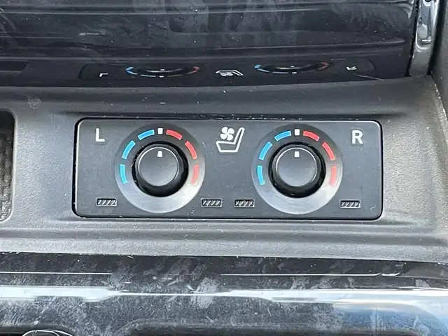 トヨタ アルファードハイブリット SR Cパッケージ 東京都 2020(令2)年 5.6万km ホワイトパールクリスタルシャイン ツインムーンルーフ/純正ナビ/バックモニター/プリクラッシュ/レーントレーシング/パーキングサポート/レーダークルーズ/シートヒーター/両側電動ドア/ＥＴＣ/電動リアゲート/パワーシート