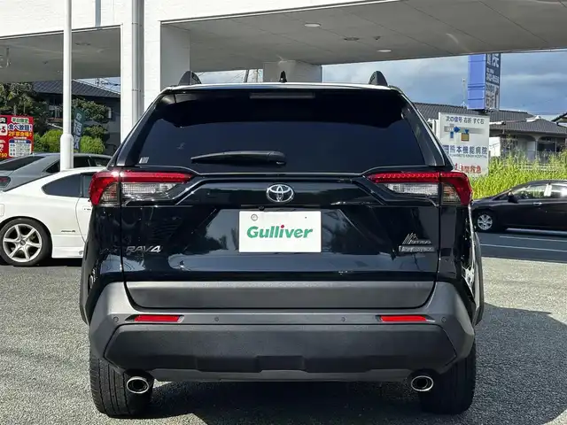トヨタ ＲＡＶ４ アドベンチャー オフロードPKGⅡ 熊本県 2023(令5)年 5.9万km アティチュードブラックマイカ 4WD/純正ディスプレイオーディオ(ナビ機能付き)/【フルセグTV/USB/Bluetooth】/バックカメラ/デジタルインナーミラー/衝突被害軽減システム/レーダークルーズコントロール/レーンキープアシスト/ダウンヒルアシストコントロール/車両接近通報装置/コーナーセンサー/合皮シート/パワーシート(D席)/前席シートヒータ/前席エアシート/ハンドルヒーター/ルーフレール/純正18インチアルミホイール/オートLEDライト/オートマチックハイビーム/ビルトインETC2.0/横滑り防止装置/盗難防止装置/ダブル＋サイドエアバック/プッシュスタート/スマートキー/スペアキー/取扱説明書/保証書