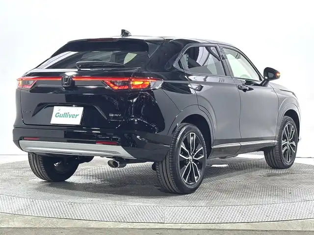 ホンダ ヴェゼル ハイブリッド e:HEV Z 大阪府 2022(令4)年 0.5万km クリスタルブラックパール ホンダセンシング 純正ナビTV Bカメラ ETC ハーフレザー シート＆ハンドルヒーター 電動リアゲート 衝突軽減 レーダーC BSM クリアランスソナー 置き型充電 前後ドラレコ