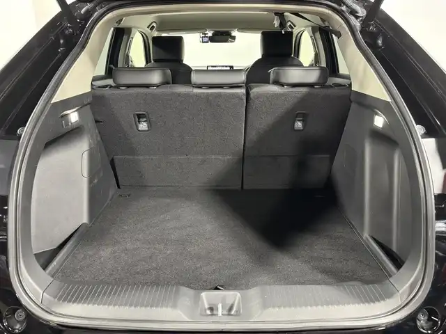 ホンダ ヴェゼル ハイブリッド e:HEV Z 大阪府 2022(令4)年 0.5万km クリスタルブラックパール ホンダセンシング 純正ナビTV Bカメラ ETC ハーフレザー シート＆ハンドルヒーター 電動リアゲート 衝突軽減 レーダーC BSM クリアランスソナー 置き型充電 前後ドラレコ