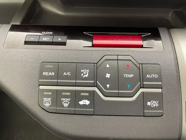 ホンダ ステップワゴン G インターナビEセレクション 群馬県 2012(平24)年 7.5万km クリスタルブラックパール 純正７インチナビ　ワンセグＴＶ　バックカメラ　後席モニター　ＥＴＣ　クルーズコンコントロール　両側パワースライドドア　純正ＨＩＤバーナー　オートライト　社外１５インチアルミホイール　純正フロアマット
