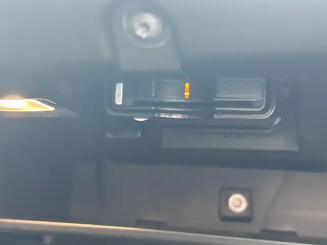 ボルボ ＸＣ６０ D4 AWD モーメンタム 埼玉県 2020(令2)年 5.9万km クリスタルホワイトP 茶本革シート /純正ナビ /全周囲カメラ フルセグTV /ACC apple car play /パークアシスト /ブラインドスポットモニター /レーンキープアシスト /全席シートヒータ /ハンドルヒーター /ドライブレコーダー/ETC /パワーバックドア