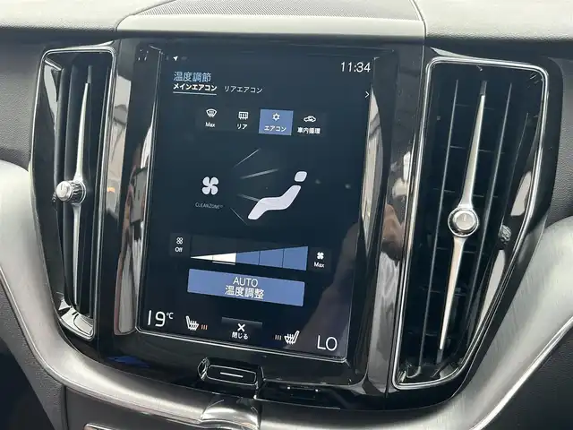 ボルボ ＸＣ６０ D4 AWD モーメンタム 埼玉県 2020(令2)年 5.9万km クリスタルホワイトP 茶本革シート /純正ナビ /全周囲カメラ フルセグTV /ACC apple car play /パークアシスト /ブラインドスポットモニター /レーンキープアシスト /全席シートヒータ /ハンドルヒーター /ドライブレコーダー/ETC /パワーバックドア