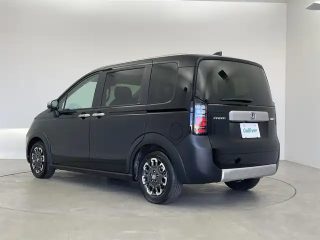 ホンダ フリード ハイブリット e:HEV クロスター 埼玉県 2025(令7)年 0.1千km クリスタルブラックパール 登録済未使用車/純正9インチナビ/ 地デジTV Bluetooth CarPlay/バックカメラ/ホンダセンシング/衝突軽減ブレーキ/レーンキープアシスト/レーダークルーズコントロール/ブラインドスポットモニター/クリアランスソナー/両側パワースライドドア/シートヒーター/LEDオートライト