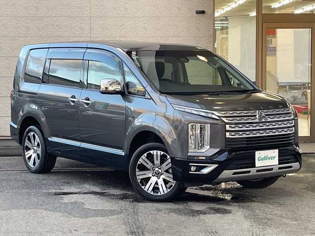 三菱 デリカＤ：５ P 兵庫県 2020(令2)年 3万km アイガーグレーM/ダイヤモンドブラックマイカ 4WD/純正メモリナビ/フリップダウンモニター/(CD/DVD/Bluetooth/USB/MSV)/フルセグTV/全周囲カメラ/ETC/両側パワースライドドア/衝突軽減ブレーキ/レーダークルーズコントロール/ブラインドスポットモニター/サイドステップ/D席パワーシート/前席シートヒーター/ステアリングヒーター/LEDヘッドライト/オートライト/オートハイビーム/フォグランプ/電動リアゲート/電動パーキングブレーキ/オートホールド/スマートキー/スペアキー１本/純正ドアバイザー/純正フロアマット/純正18インチアルミ