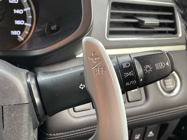 三菱 デリカＤ：５ P 兵庫県 2020(令2)年 3万km アイガーグレーM/ダイヤモンドブラックマイカ 4WD/純正メモリナビ/フリップダウンモニター/(CD/DVD/Bluetooth/USB/MSV)/フルセグTV/全周囲カメラ/ETC/両側パワースライドドア/衝突軽減ブレーキ/レーダークルーズコントロール/ブラインドスポットモニター/サイドステップ/D席パワーシート/前席シートヒーター/ステアリングヒーター/LEDヘッドライト/オートライト/オートハイビーム/フォグランプ/電動リアゲート/電動パーキングブレーキ/オートホールド/スマートキー/スペアキー１本/純正ドアバイザー/純正フロアマット/純正18インチアルミ