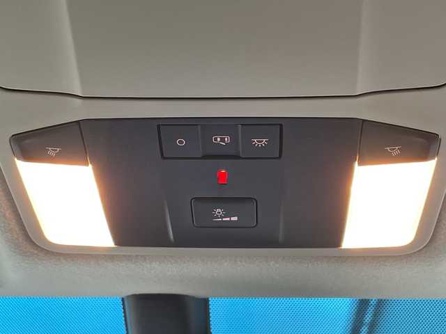 三菱 デリカＤ：５ P 兵庫県 2020(令2)年 3万km アイガーグレーM/ダイヤモンドブラックマイカ 4WD/純正メモリナビ/フリップダウンモニター/(CD/DVD/Bluetooth/USB/MSV)/フルセグTV/全周囲カメラ/ETC/両側パワースライドドア/衝突軽減ブレーキ/レーダークルーズコントロール/ブラインドスポットモニター/サイドステップ/D席パワーシート/前席シートヒーター/ステアリングヒーター/LEDヘッドライト/オートライト/オートハイビーム/フォグランプ/電動リアゲート/電動パーキングブレーキ/オートホールド/スマートキー/スペアキー１本/純正ドアバイザー/純正フロアマット/純正18インチアルミ