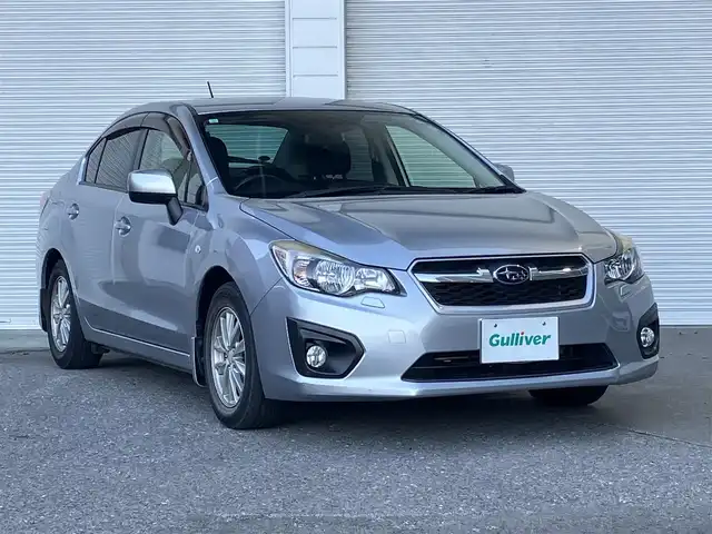 スバル インプレッサ Ｇ４ 1．6i－L 高知県 2013(平25)年 5.4万km アイスシルバーメタリック メモリナビ/Bluetooth接続/ETC/バックカメラ/フルセグテレビ/AM/FM/純正フロアマット/純正15インチアルミホイール/横滑り防止装置/盗難防止装置/運転席＋助手席エアバッグ/キセノンヘッドライト/本革巻きステアリング