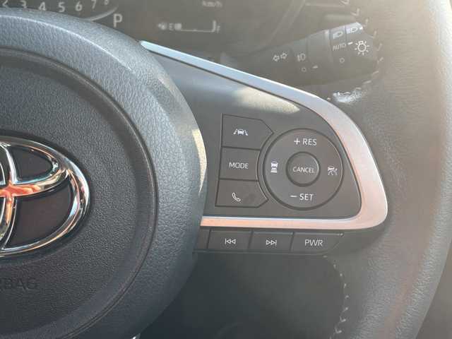 トヨタ ライズ Z 道央・札幌 2019(令1)年 4万km ブラックマイカメタリック/シャイニングホワイトパール ・４WD/・ワンオーナー/・衝突軽減ブレーキ/・寒冷地仕様/・全方位カメラ/・モデリスタエアロ/・純正ディスプレイオーディオ/　BT＆AppleCarPay＆TV/・バックカメラ/・サイドカメラ/・フロントカメラ/・コーナーセンサー/・レーンキープアシスト/・レーダークルーズコントロール/・シートヒーター/・アイドリングストップ/・ブラインドスポットモニター/・純正エンジンスターター/・オートエアコン/・オートライト/・オートリトラミラー/・ビルトインETC/・MT付きAT/・プッシュスタート/・スマートキー/・ワイパー熱線/・純正AW＆夏タイヤ積込/・純正フロアマット/・ドアバイザー/・ウィンカーミラー/・フォグライト/・スペアキー