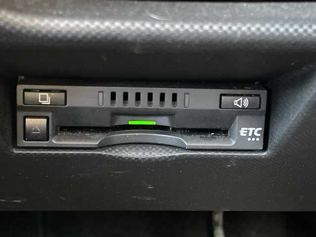 トヨタ ライズ Z 道央・札幌 2019(令1)年 4万km ブラックマイカメタリック/シャイニングホワイトパール ・４WD/・ワンオーナー/・衝突軽減ブレーキ/・寒冷地仕様/・全方位カメラ/・モデリスタエアロ/・純正ディスプレイオーディオ/　BT＆AppleCarPay＆TV/・バックカメラ/・サイドカメラ/・フロントカメラ/・コーナーセンサー/・レーンキープアシスト/・レーダークルーズコントロール/・シートヒーター/・アイドリングストップ/・ブラインドスポットモニター/・純正エンジンスターター/・オートエアコン/・オートライト/・オートリトラミラー/・ビルトインETC/・MT付きAT/・プッシュスタート/・スマートキー/・ワイパー熱線/・純正AW＆夏タイヤ積込/・純正フロアマット/・ドアバイザー/・ウィンカーミラー/・フォグライト/・スペアキー