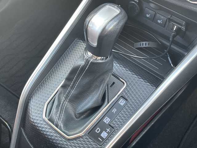 トヨタ ライズ Z 道央・札幌 2019(令1)年 4万km ブラックマイカメタリック/シャイニングホワイトパール ・４WD/・ワンオーナー/・衝突軽減ブレーキ/・寒冷地仕様/・全方位カメラ/・モデリスタエアロ/・純正ディスプレイオーディオ/　BT＆AppleCarPay＆TV/・バックカメラ/・サイドカメラ/・フロントカメラ/・コーナーセンサー/・レーンキープアシスト/・レーダークルーズコントロール/・シートヒーター/・アイドリングストップ/・ブラインドスポットモニター/・純正エンジンスターター/・オートエアコン/・オートライト/・オートリトラミラー/・ビルトインETC/・MT付きAT/・プッシュスタート/・スマートキー/・ワイパー熱線/・純正AW＆夏タイヤ積込/・純正フロアマット/・ドアバイザー/・ウィンカーミラー/・フォグライト/・スペアキー