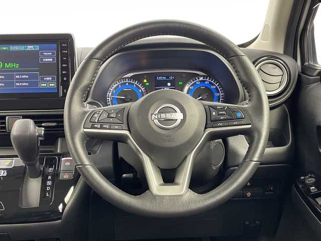 日産 デイズ 鹿児島県 2024(令6)年 0.5万km ホワイトパール 純正ディスプレイオーディオ/（Bluetooth/AppleCarPlay/AndroidAuto）　/アラウンドビューモニター　/プロパイロット　/ＥＴＣ　/シートヒーター　/ハーフレザー　/ステアリングヒーター　/ハンズフリー　/オートブレーキホールド　/純正フロアマット　/純正ＡＷ