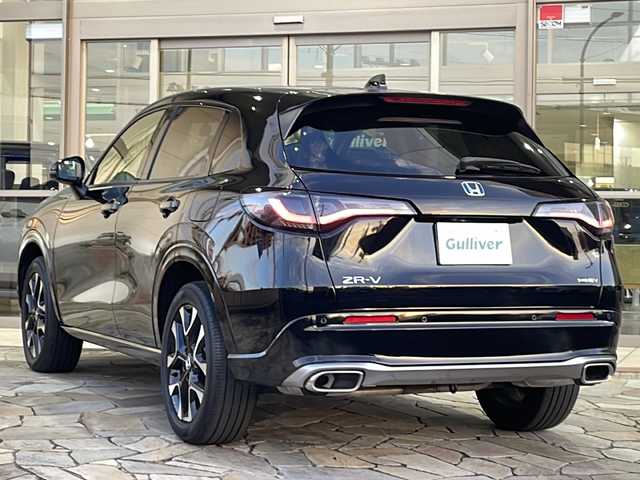 ホンダ ＺＲ－Ｖ ハイブリッド e:HEV Z 静岡県 2024(令6)年 1.6万km クリスタルブラックパール 純正ナビ/AM/FM/Bluetooth/USB/フルセグTV/Apple Carplay/Andoroid  Auto /主要装備/・レーダークルーズコントロール　/・ドライブレコーダー　/・全方位カメラ　/・ＥＴＣ２．０　/・ハンドルヒーター　/・シートヒーター　/・パワーシート　/・シートメモリー　/・BOSEスピーカー/・ヒルダウンアシスト/・ＢＳＭ　/・パドルシフト　/・ワイヤレス充電/・パワーバックドア/・スマートキー/・プッシュスタート/・オートホールド/・ステアリングリモコン/・SOSコール/・オートライト/・レザーシート/・横滑り防止装置/・衝突軽減システム/・LEDヘッドライト/・純正アルミホイール/・純正フロアマット