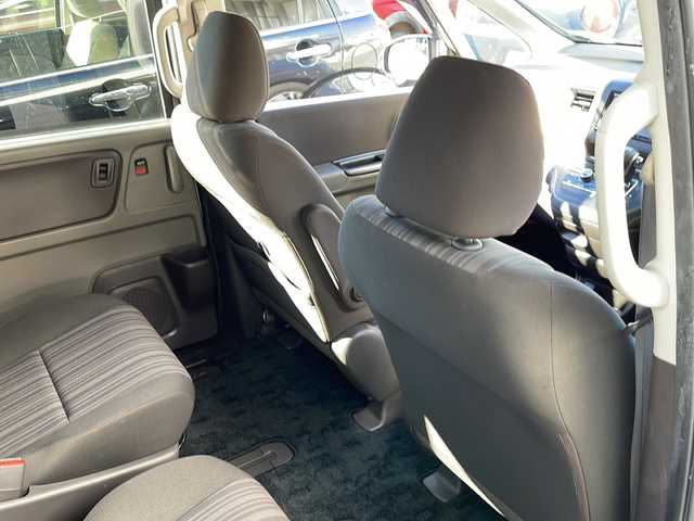 ホンダ フリード G ホンダセンシング 静岡県 2019(令1)年 5.5万km モダンスティールM 純正ナビ/・CD/DVD/・FM/AM/・フルセグTV/・Music Rack/・iPod/・SD/・USB/・Bluetooth/ホンダセンシング/●衝突軽減ブレーキ〈CMBS〉/●誤発進抑制機能/●ACC〈アダプティブ・クルーズ・コントロール〉/●LKAS〈車線維持支援システム〉/●歩行者事故低減ステアリング/●路外逸脱抑制機能/●先行車発進お知らせ機能/●標識認識機能/主要装備/・バックカメラ/・ＥＴＣ/・ドライブレコーダー/・両側パワスラ/・アイドリングストップ/・２列目キャプテンシート/・純正ホイールキャップ/・純正フロアマット