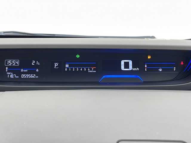 ホンダ フリード G 千葉県 2016(平28)年 6万km クリスタルブラックパール 純正Gathersナビ/・AM/FM CD DVD SD BT フルセグTV/両側パワースライドドア/フルオートエアコン/ステアリングスイッチ/アイドリングストップ/ASSURAレーダー（AR-S1A）/電動格納ミラー/ETC/バックカメラ/キャプテンシート/ドアバイザー/ウィンカーミラー/プッシュスタート