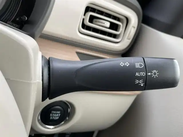 スズキ ラパン X 栃木県 2021(令3)年 1.7万km シフォンアイボリーメタリック ワンオーナー/純正ナビ(CN-RZ865)/(CD/DVD/BT/SD/USB/フルセグTV)/全方位カメラ/レーダーブレーキサポート/前席シートヒーター/アイドリングストップ/LEDヘッドライト/オートライト/純正フロアマット/コーナーセンサー/ナビ連動ドラレコ/取扱説明書/保証書/スマートキー