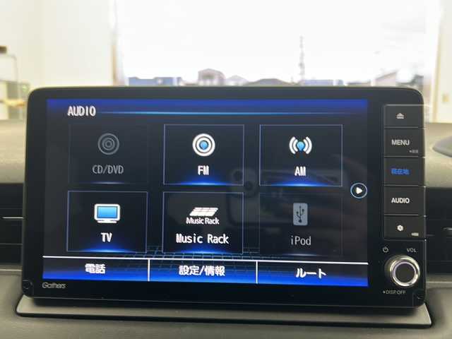 ホンダ ヴェゼル ハイブリッド e:HEV Z 岐阜県 2024(令6)年 0.8万km プラチナホワイトパール ホンダセンシング　/純正ナビ　/バックカメラ　/追従クルーズコントロール　/レーンキープアシスト　/コーナーセンサー　/シートヒーター　/ハンドルヒーター　/電動リアゲート　/ＥＴＣ　/電子パーキング　/ホールド機能/電動リアゲート/パドルシフト/エンジンスタートボタン/ダウンヒルアシストコントロール