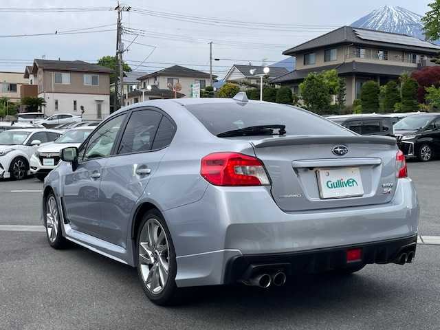 スバル ＷＲＸ Ｓ４ 2．0GT‐S アイサイト 静岡県 2015(平27)年 2.9万km アイスシルバーメタリック ●ワンオーナー/●純正ナビ/(フルセグ/CD/DVD/USB/Bluetooth)/(AVIC-R209)/●バックカメラ/●ブラックハーフレザーシート/●前席パワーシート/●電動パーキングブレーキ/●ヒルスタートアシスト/●衝突軽減ブレーキ/●レーンキープアシスト/●レーダークルーズコントロール/●LEDライト/●オートライト/●F/Rフォグランプ/●革巻きステアリング/●ステアリングスイッチ/●パドルシフト/●ETC/●前方ドライブレコーダー/●フロアマット/●電動格納ウインカーミラー/●ISOFIX/●リアプライバシーガラス/●スマートキー/●プッシュスタート/●スペアキー×1/●横滑り防止装置/●純正18インチアルミホイール/●W＋サイドSRS＋ABS/●保証書/●記録簿/(H28.3/H29.2/H30.3/H31.3/R2.3/R3.2/R4/3/R6.2)/●取扱説明書